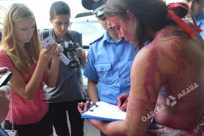 Охоронці ОМКФ заважали одеським журналістам знімати акцію Femen - ЗМІ