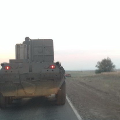 Іноземні журналісти вперше побачили, як через російський кордон в Україну йде військова техніка