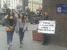 Кілька російських журналістів вийшли у Москві на пікети проти війни в Україні