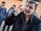 Звільнений з-під варти луганський депутат Арсен Клінчаєв  побив журналістку ТВі (ВІДЕО)