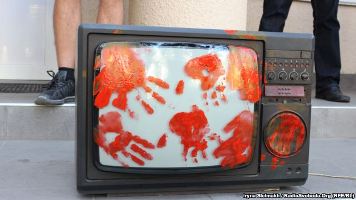 Комбати звернулися до Порошенка з проханням  заборонити на українському ТБ російські серіали