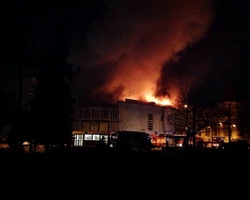 Двоє підозрюваних зізнались у підпалі київського кінотеатру «Жовтень» - Аваков