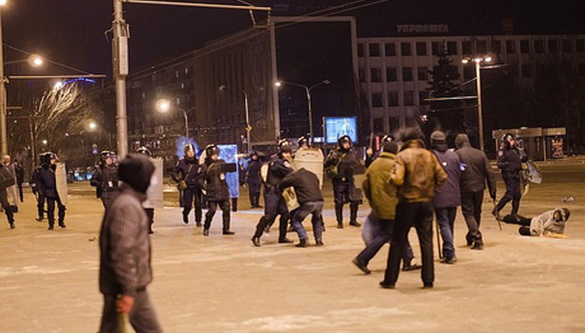 Міліціонери, які били журналістів на Євромайдані в Запоріжжі, досі не покарані - прокуратура (ДОПОВНЕНО)