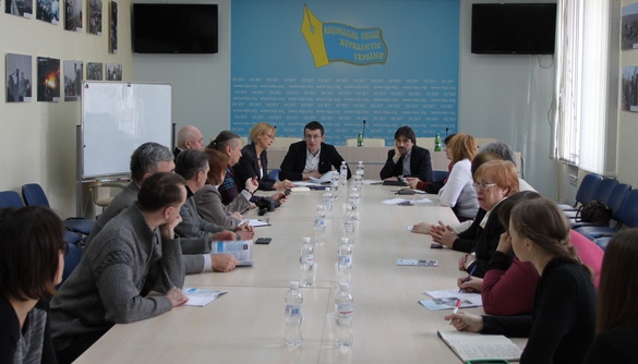 Прес-служба парламенту закликає медіаспільноту розробити жорсткіші правила акредитації в ВР