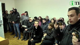 Журналістам &laquo;Ірпінь-ТБ&raquo; погрожували фізичною розправою в Печерському райсуді