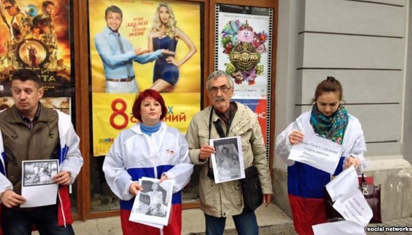 У Криму протестували проти «8 кращих побачень» - дистриб’ютор позиціонує фільм як російський