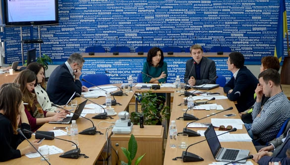 Якою журналісти бачать свою роль у висвітленні конфлікту на сході України