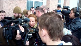 Українські ЗМІ вдалися до дискримінації та ксенофобії, висвітлюючи тему біженців у Яготині, – рішення Незалежної медійної ради