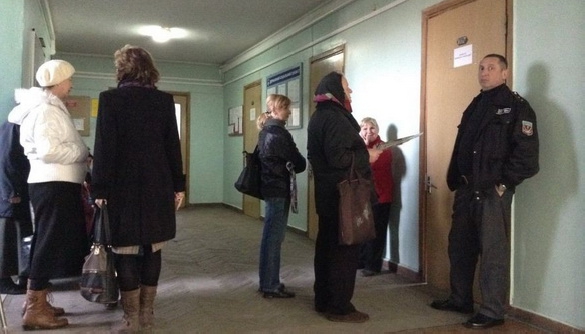 У Запоріжжі охоронець погрожував журналістці в приміщенні райадміністрації
