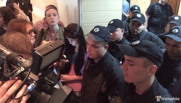 В Одесі поліція не пускає ЗМІ до суду, де розглядається справа учасника подій «2 травня»