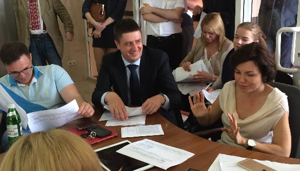 Як автори законопроектів про квоти на пісні українською мовою шукали і знайшли компроміс