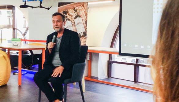 Режиссер Семен Горов — начинающим клипмейкерам: «Не стесняйтесь копировать мастеров»