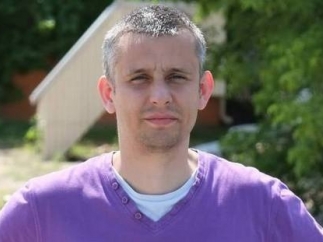 Порошенко призначив стипендію синові загиблого журналіста В’ячеслава Веремія