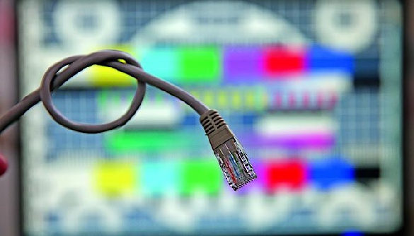 2,5 гривні розбрату. StarLightMedia та &laquo;1+1 медіа&raquo; про зміну УПП і перехід до ринкових відносин з провайдерами