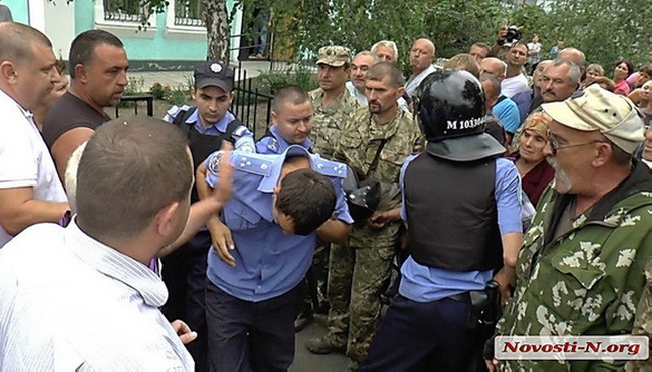 МВС покарає прес-службу миколаївської поліції за брехливу інформацію про трагедію в Кривому Озері (ОНОВЛЕНО)