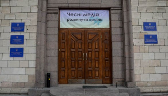 Поступовість без рішучості: моніторинг роботи Нацради за сім місяців 2016 року