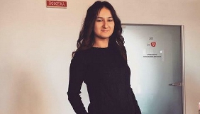 МЗС України засуджує обшук у кримської журналістки Ельмаз Абдувелієвої