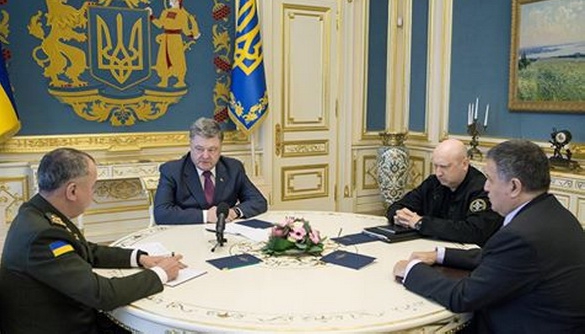 Порошенко доручив розслідувати напад на «НІС» і розібратися з «Інтером» згідно із законом