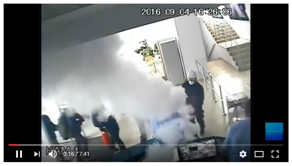 «Інтер» оприлюднив відео з камер спостереження в день підпалу НІСа (ВІДЕО)