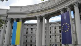 До Сущенка досі не допустили консула &ndash; МЗС
