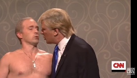 Телешоу на каналі NBC показало поцілунок Трампа і Путіна (ВІДЕО)
