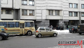 Сьогодні КС розгляне конституційність &laquo;мовного закону&raquo; Ківалова-Колесніченка