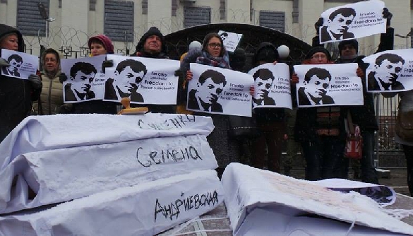 У заручниках у Путіна. Справа Семени й Сущенка. Моніторинг порушень прав журналістів від «Детектор медіа» за жовтень — грудень 2016 року