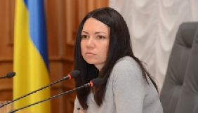 Сюмар вважає, що ЗМІ мало критикують Гройсмана через його домовленість з власниками телеканалів