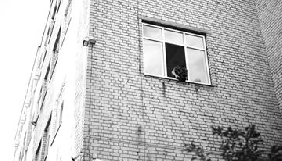 20 лютого – відкриття виставки фотографа Олександра Чекменьова «Документація повсякденності»