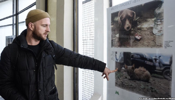 У Києві відкрили виставку  з фотографіями тварин, покинутих на Донбасі через війну