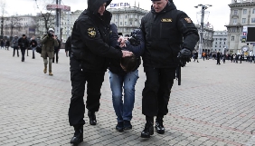 У Білорусі відбуваються нові затримання журналістів і блогерів (ОНОВЛЮЄТЬСЯ)