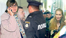 На Вінниччині вагітну журналістку виштовхали із засідання сесії