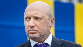 Турчинов у День пам&rsquo;яті жертв політичних репресій згадав Сущенка, Сенцова і Кольченка