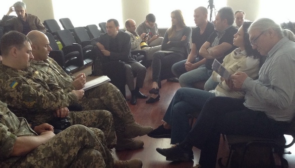 Прес-офіцери заявляють, що журналісти почали працювати у зоні АТО більш професійно