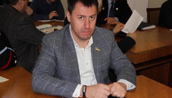 «Була б моя воля, я б їх!..» - депутат Миколаївської міськради виштовхав журналіста з кабінету (ВІДЕО)