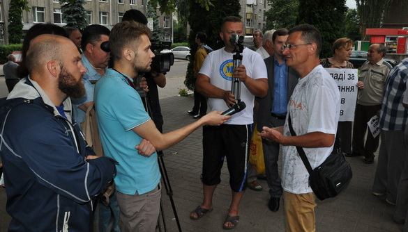 Житомирський журналіст вимагає кваліфікувати напад на нього, як злочин через професійну діяльність