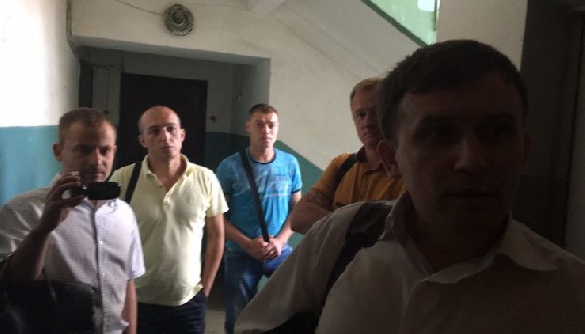СБУ проводить обшуки в редакції «Страна.ua» та вдома у чотирьох журналістів видання