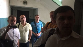 СБУ проводить обшуки в редакції &laquo;Страна.ua&raquo; та вдома у чотирьох журналістів видання
