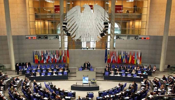 Виборців у Німеччині переконують, що вибори до парламенту захищені від хакерських атак