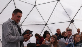 Журналіст &laquo;Радіо Свобода&raquo; презентував на Форумі видавців свою книгу про випадковості в історії України