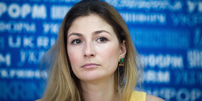 Еміне Джапарова збурила глядачів «Дождя» відмовою спілкуватися з ведучою російською мовою