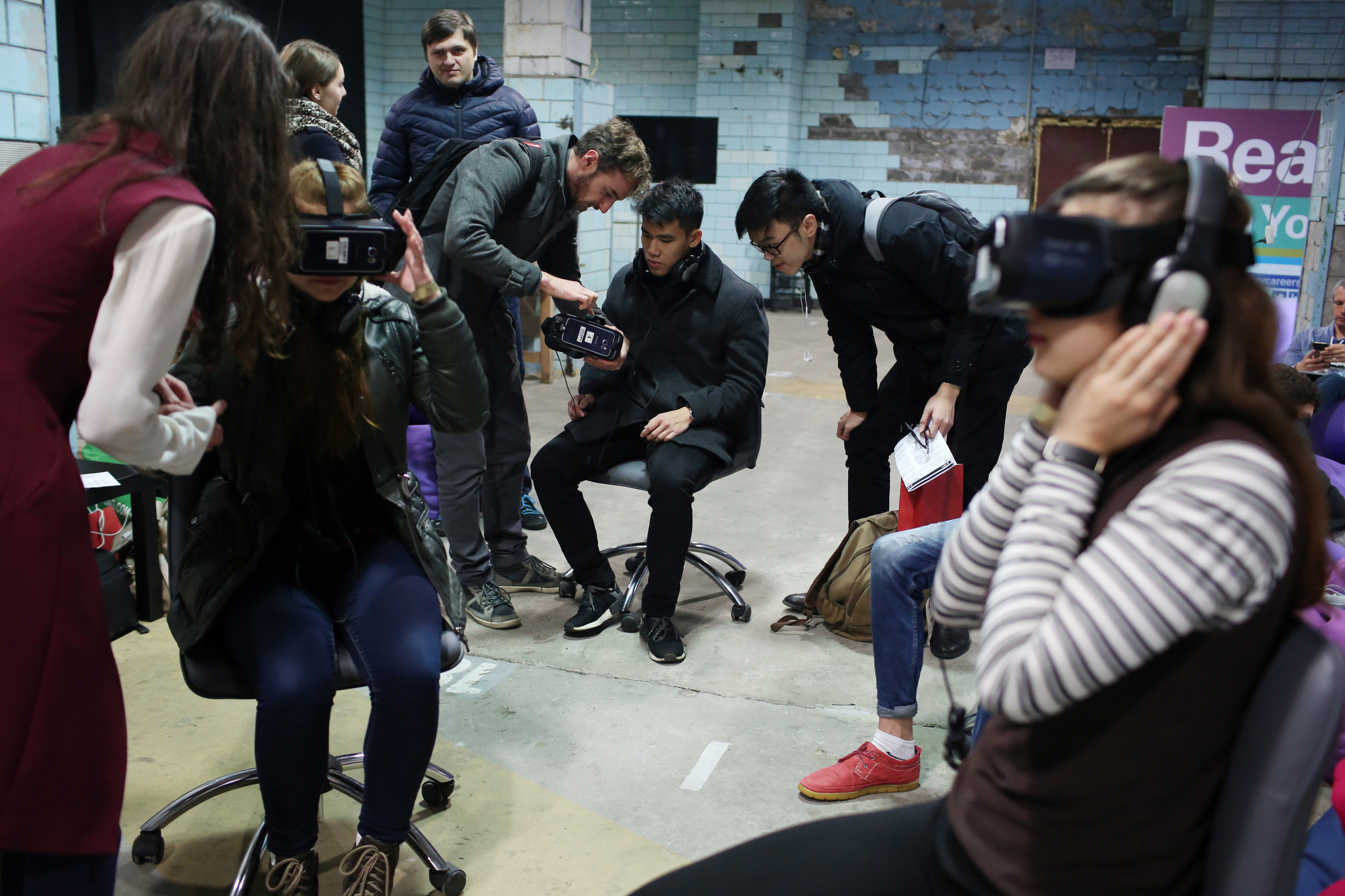 «Громадське» вперше в Україні показало серію документальних фільмів «Рани 360°», знятих у технології віртуальної реальності