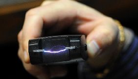 В Росії розслідують напад на редакцію інтернет-видання, де били журналістів електрошокером
