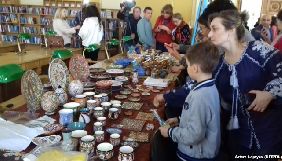 У Києві проходить акція &laquo;Рука допомоги&raquo; на підтримку дітей кримських політв&rsquo;язнів