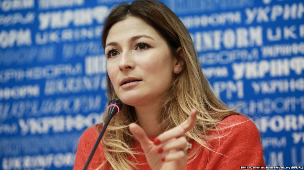 Еміне Джапарова заявляє, що обмеження незалежних ЗМІ в Росії і анексованому Криму ставить під загрозу роботу журналістів