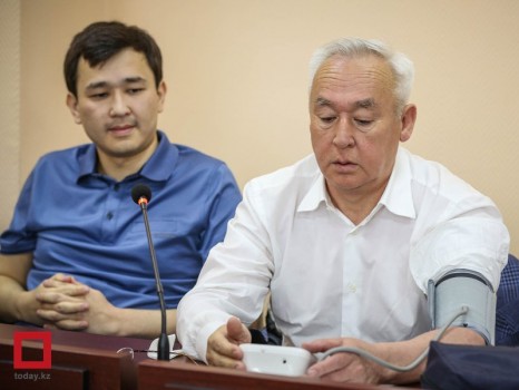 У Казахстані умовно-достроково звільнять засудженого колишнього голову Спілки журналістів