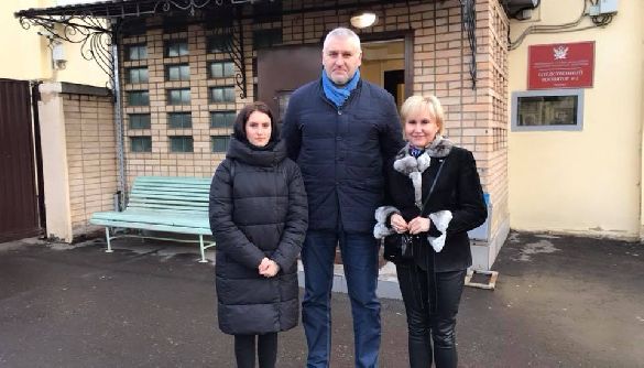 Сущенко побачився з дружиною та донькою у СІЗО
