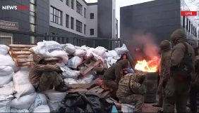 Активісти назвали умови зняття блокади NewsOne