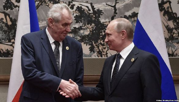 Фейкові новини на повну силу використовуються в чеській президентській кампанії