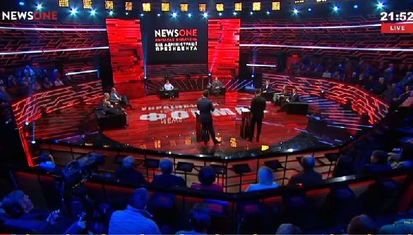 &laquo;Это все &ndash; мышиная возня&raquo;. Дискуссия о свободе слова на канале NewsOne